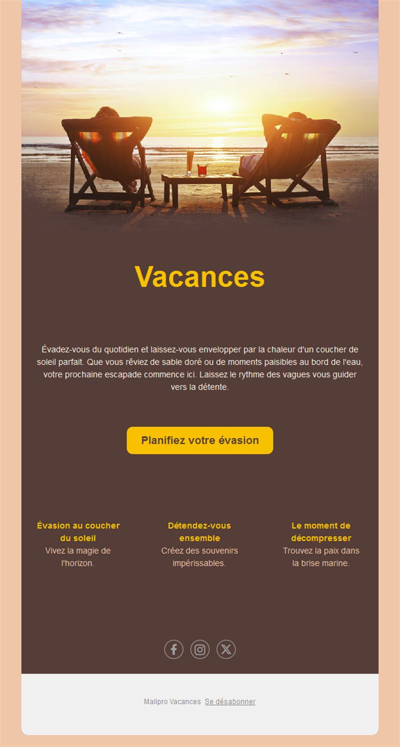 Email de vacances plage au coucher du soleil